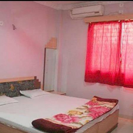 Hotel Mahakal Palace Ujjain Bagian luar foto
